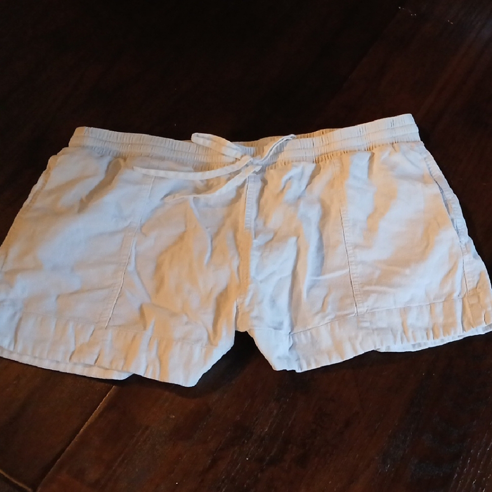 Universal Thread Light Tan Women's Shorts